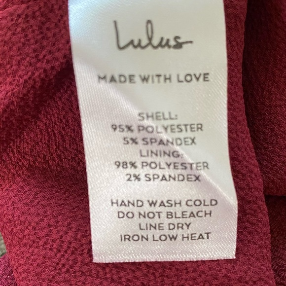 LULUS BURGUNDY FLORAL WRAP MAXI DRESS SIZE SMALL 🌟EUC🌟 - Picture 13 of 16